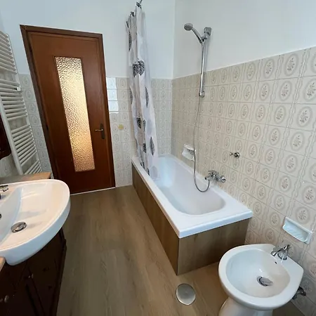 Apartment Giode X Borgo Roma Ii Verona