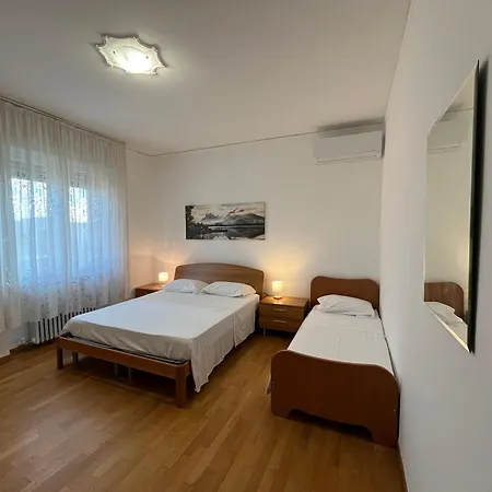 Giode X Borgo Roma Ii Apartament *
